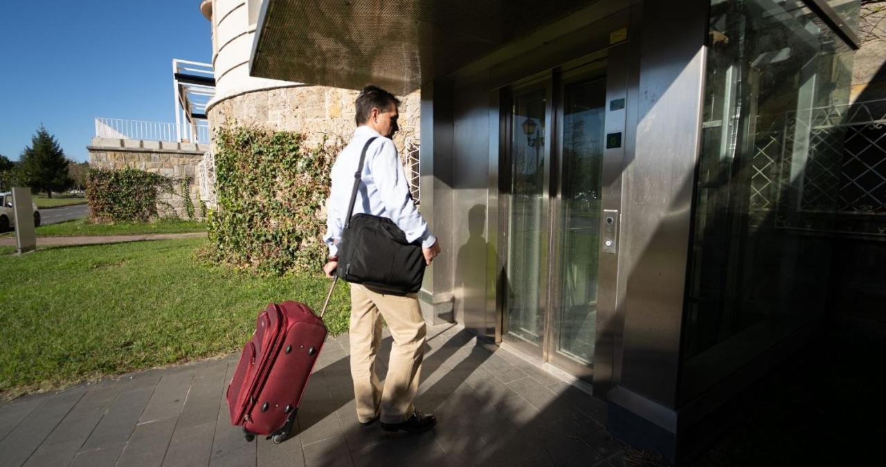 Hotel Seminario Aeropuerto Bilbao Дерио Экстерьер фото
