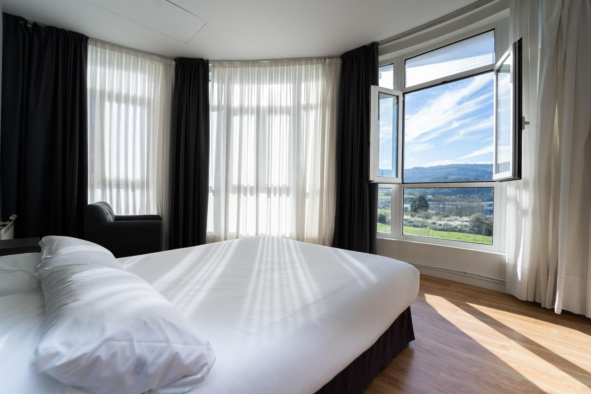 Hotel Seminario Aeropuerto Bilbao Дерио Экстерьер фото