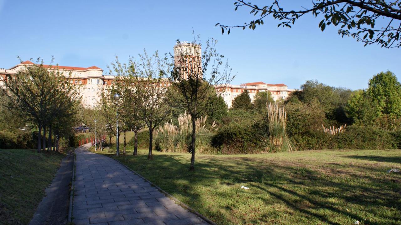Hotel Seminario Aeropuerto Bilbao Дерио Экстерьер фото